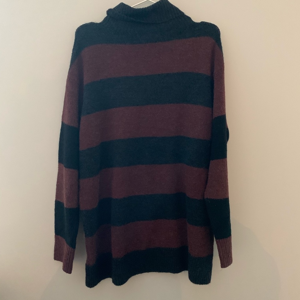 Treasure Bond Turtleneck - Picture 3 of 4